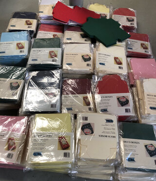 Ca. 485x Deco boxes pakjes – rechthoek en vierkant